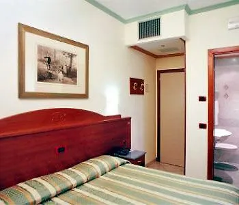 Hotel La Pioppa Bologna 3*,